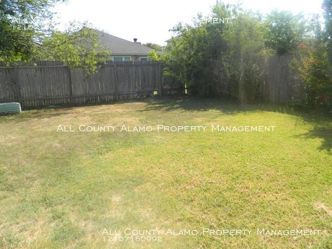 Building Photo - 2 bed, 2 bath home