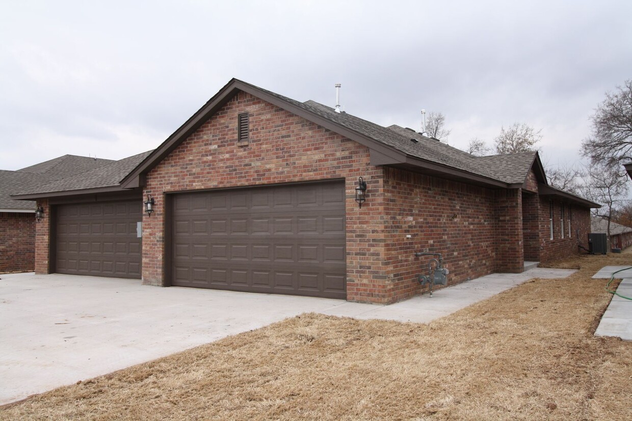 Foto principal - Cute 3 Bedroom Duplex in Edmond