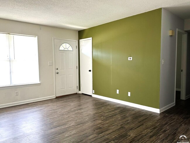 Building Photo - 3241 Glacier Dr
