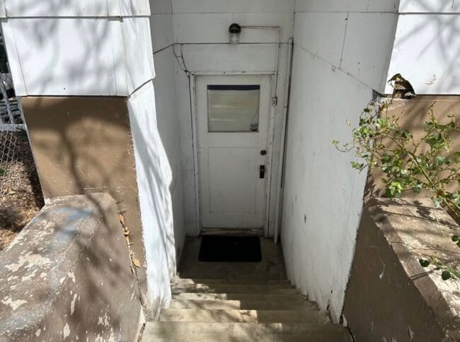 Building Photo - 443 E 300 N