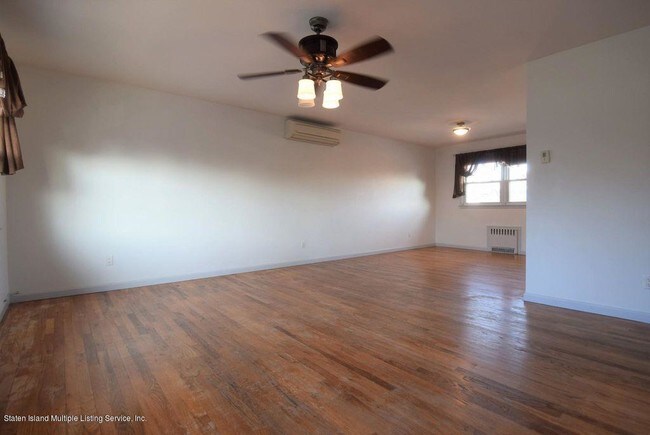 Building Photo - 21 Beach Ave