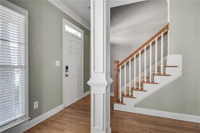 Foto del edificio - 1387 Village Creek Cir