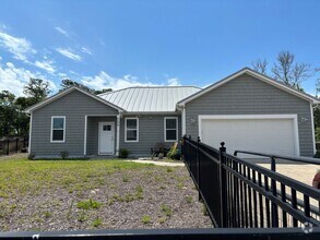Building Photo - 108 Evergreen Ln
