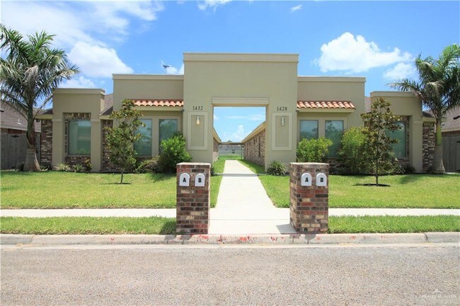 Building Photo - 1428 Leann Rimes Rd