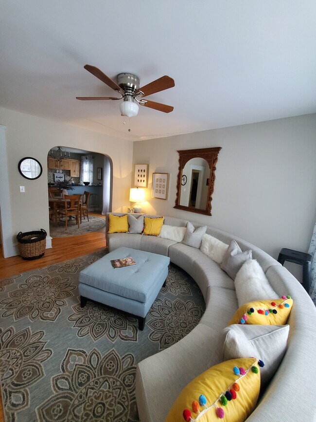 Foto del edificio - 1606 E 85th St