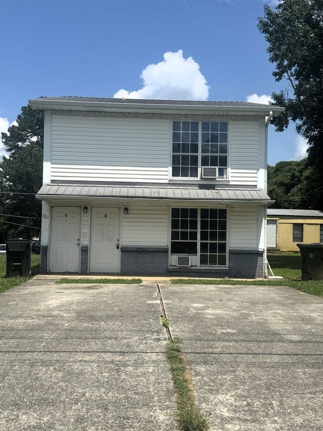 Building Photo - 101 Ike Rd