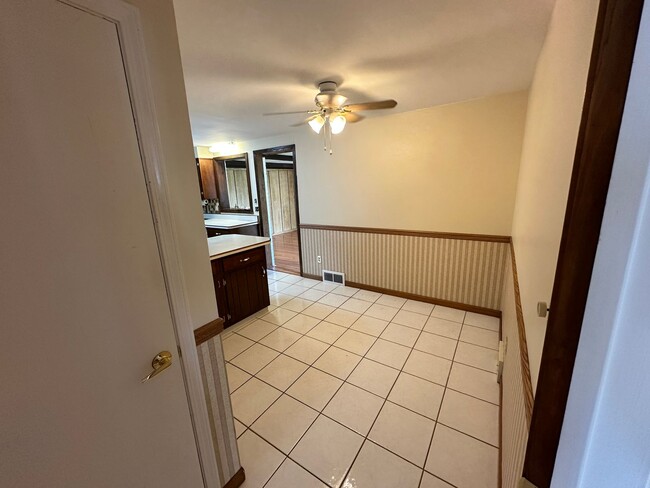 Building Photo - Homestead / Munhall - 2+ BR Single Family ...