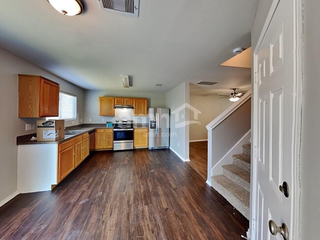 Building Photo - 2321 Shady Birch Dr