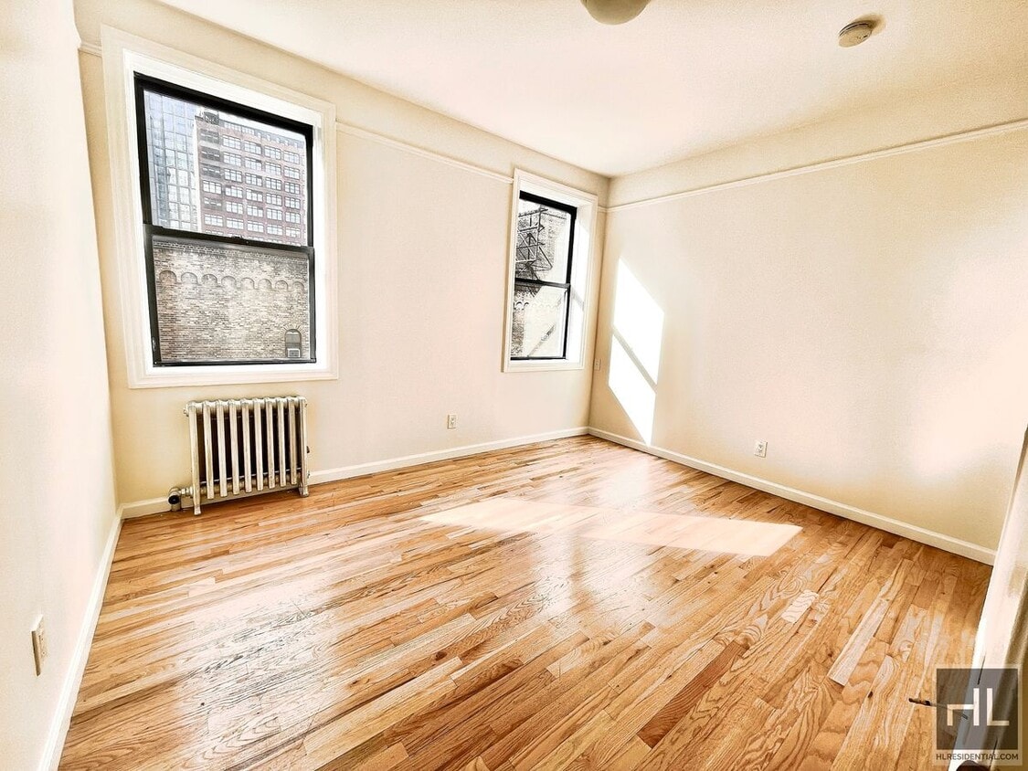 Primary Photo - WEST 45 STREET
