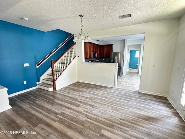 Building Photo - 4163 Highwood Dr