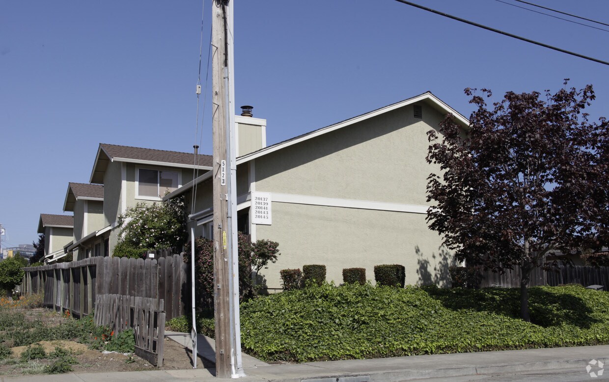 Building Photo - 20137-20145 Anita Ave