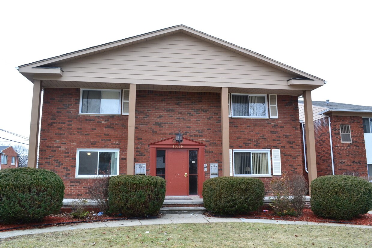 25119 Curie Ave, Warren, MI 48091 Apartments in Warren, MI