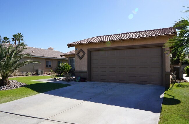 Building Photo - 82381 Grant Dr