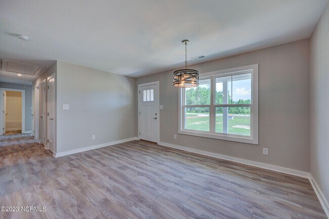 Building Photo - 2098 NC-172