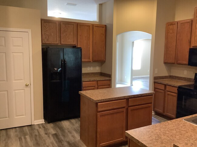 Foto del edificio - 15718 Mason Lakes Drive