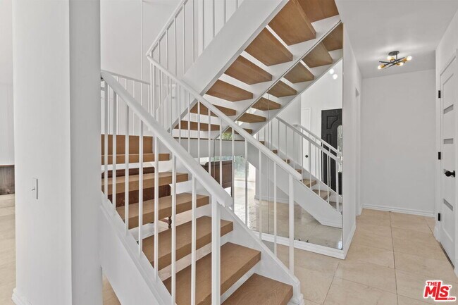 Foto del edificio - 3448 Ardsley Pl