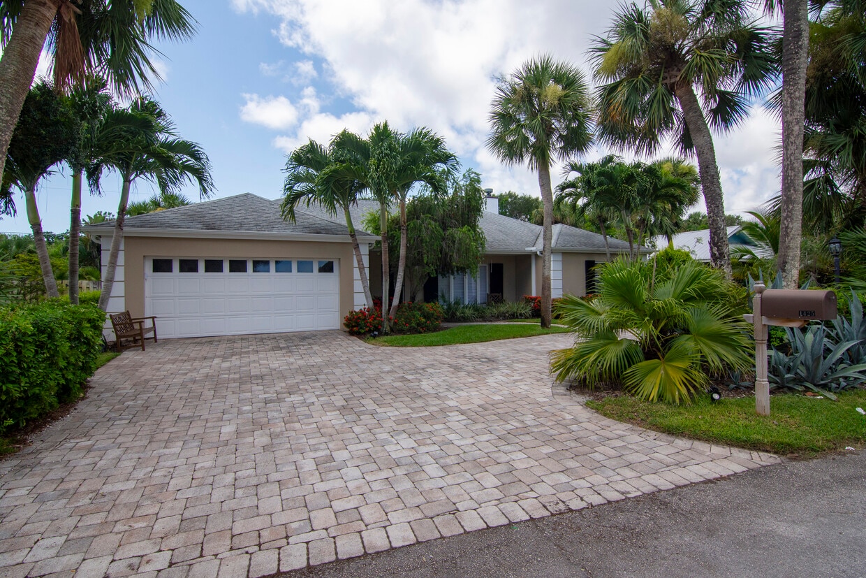 1425 Treasure Cove Ln, Vero Beach, FL 32963 House Rental in Vero