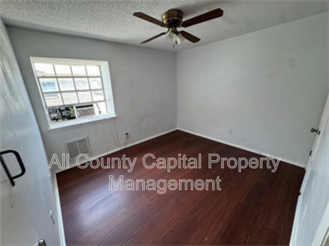 Foto del edificio - 2904 Sweeney Ln