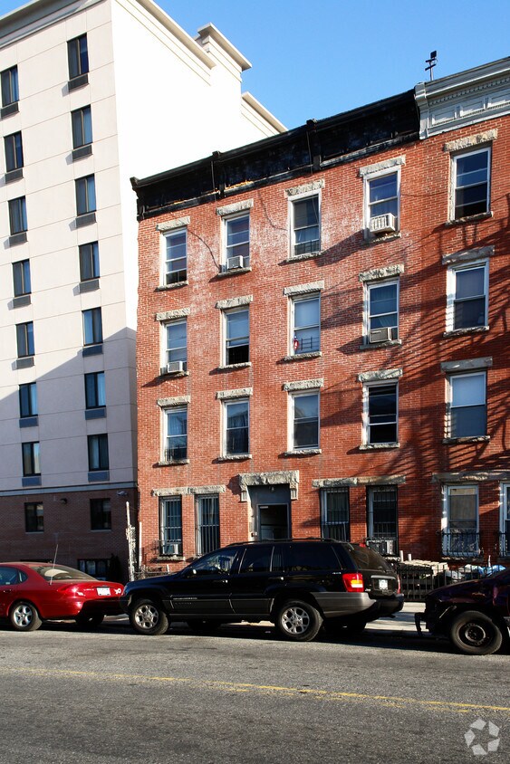 Foto del edificio - 629 Union St