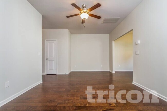 Foto del edificio - 512 Hickory Leaf Ct