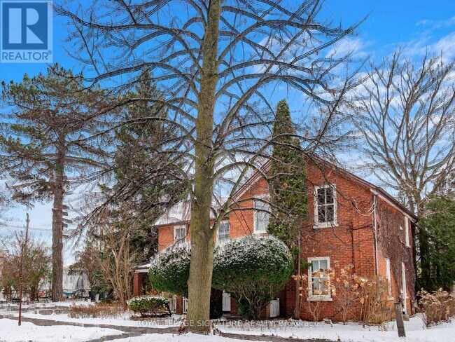 Photo du bâtiment - 265 College St