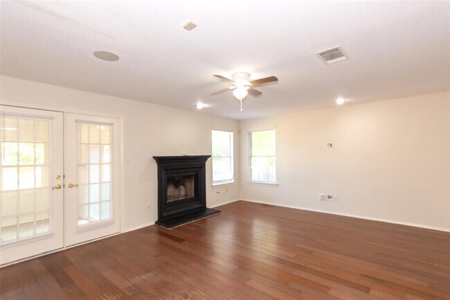 Building Photo - 2321 Friarcreek Loop
