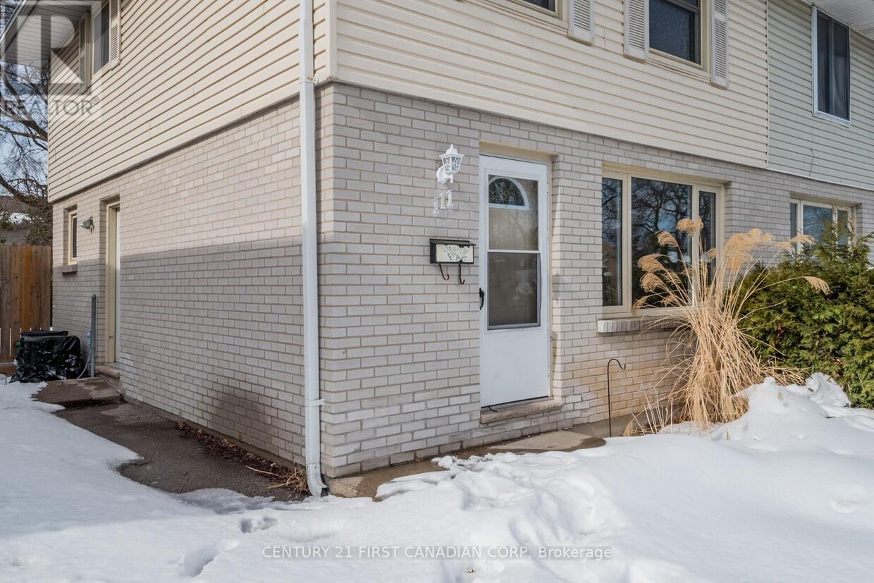 Photo principale - 111 Woodrow Crescent
