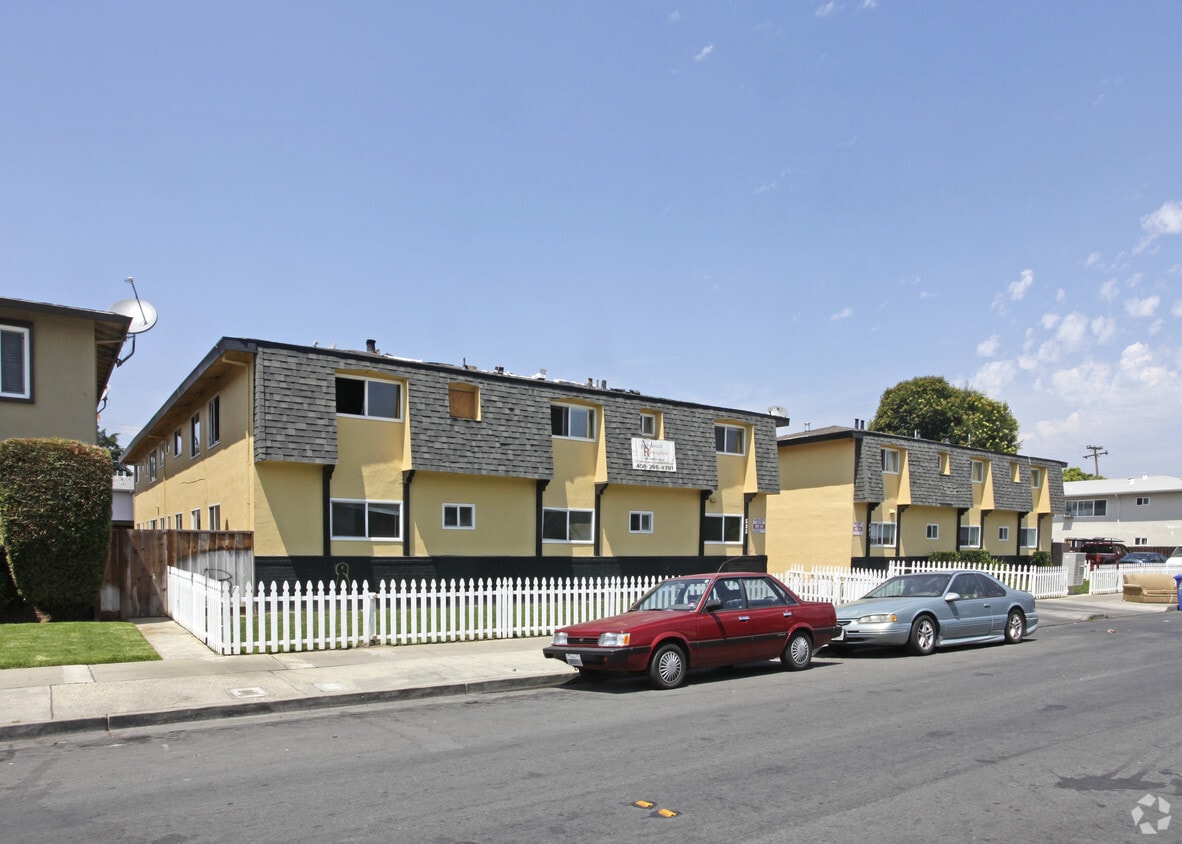 Primary Photo - 521-525 S Willard Ave