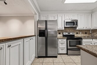 Building Photo - 4727 Merwin St