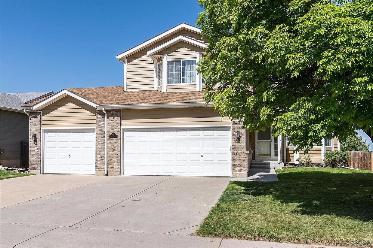911 S Quintero Ct, Aurora, CO 80017 House Rental in Aurora, CO