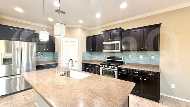 Foto del edificio - 27030 N 17th Ave