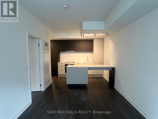 Building Photo - 89 Church St