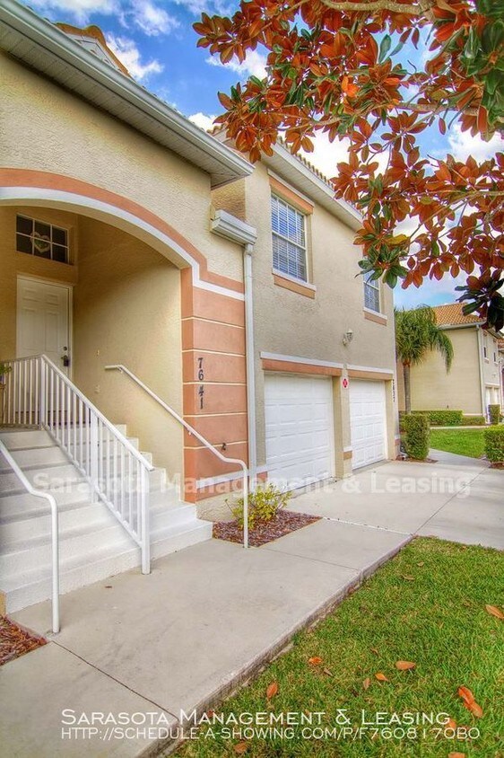 Primary Photo - 2 Bedroom 2 Bath Townhome with Den in Tara