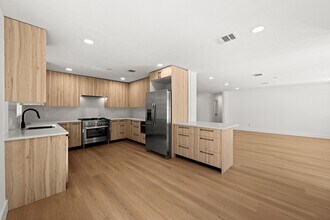 Building Photo - 7631 Westwind Ln