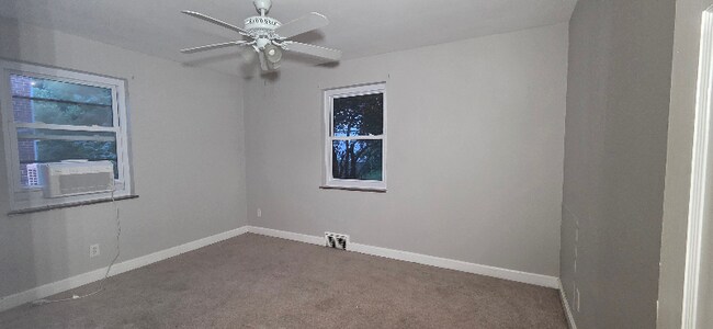 Foto del edificio - 2747 McKinley Ave