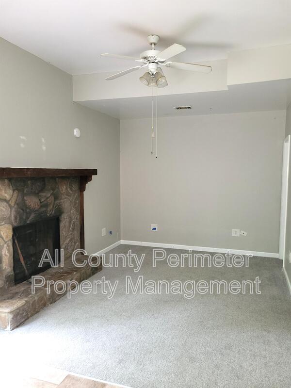 Building Photo - 167 Park Ridge Ct