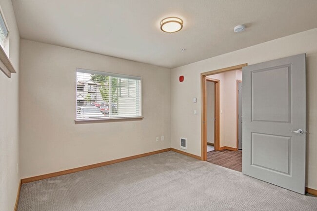 Interior Photo - Insignia