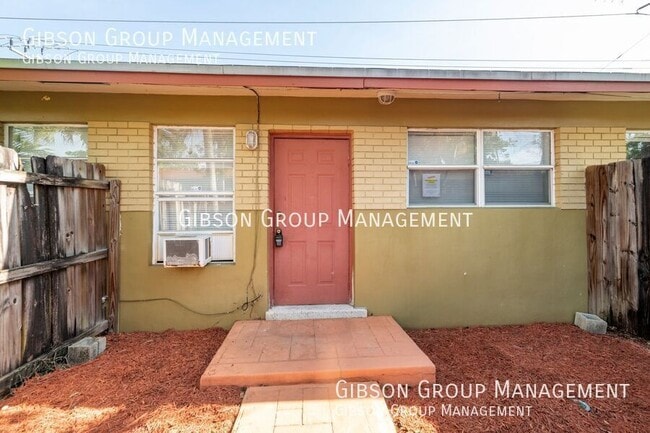 Photo - 1146 NE 3rd Ave Apartment