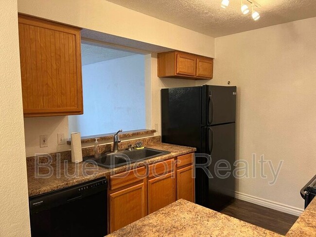 Foto del edificio - 4801 Irving Blvd NW