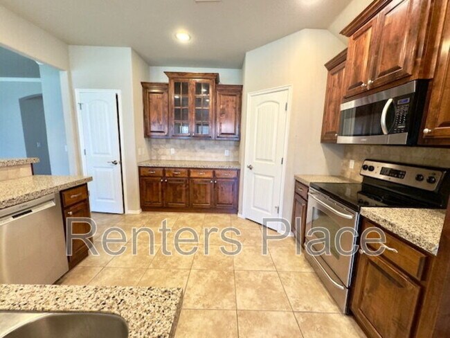 Building Photo - 12515 S Cedar Pl