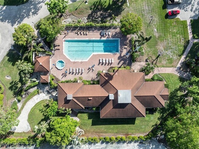 Building Photo - 310 La Peninsula Blvd