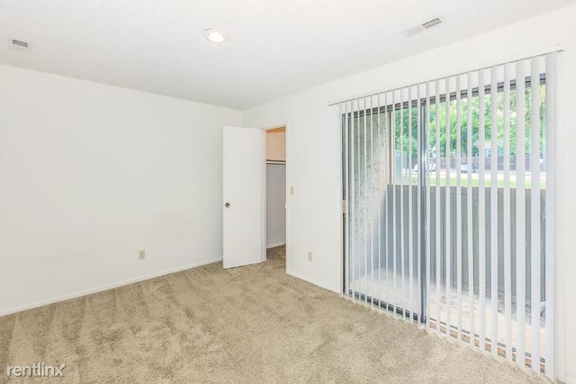 Building Photo - 6319 W 75th St