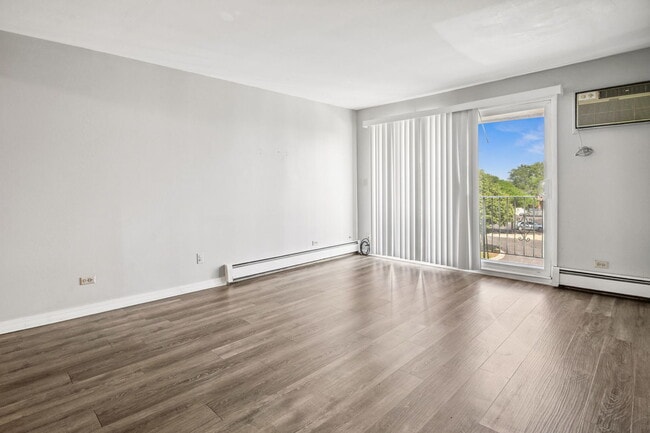 Building Photo - 2500 Mark Thomas Ln