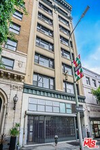 Building Photo - 812 S Spring St