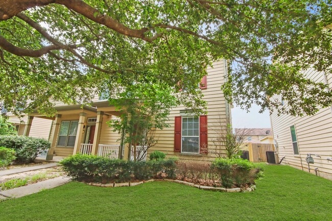 Building Photo - 23611 Wildwood Green Way
