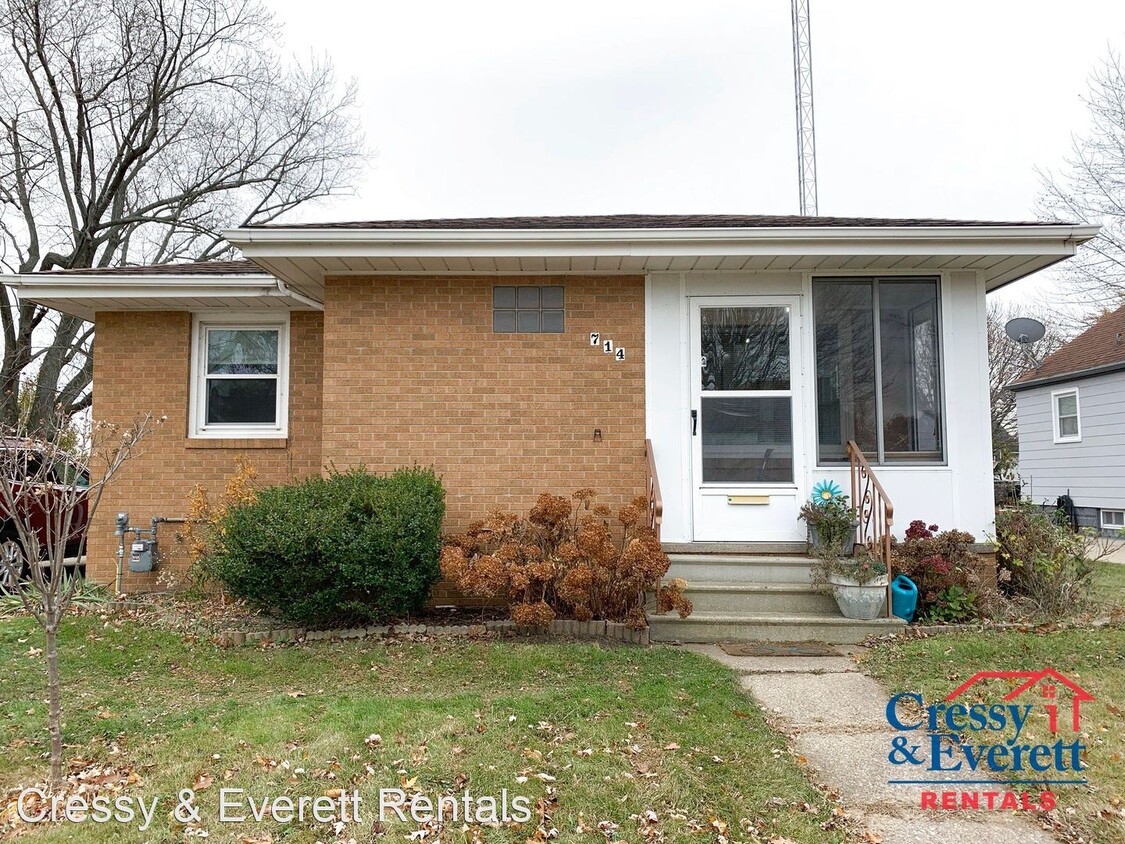 Foto principal - 2 br, 2 bath House - 714 Botham Ave