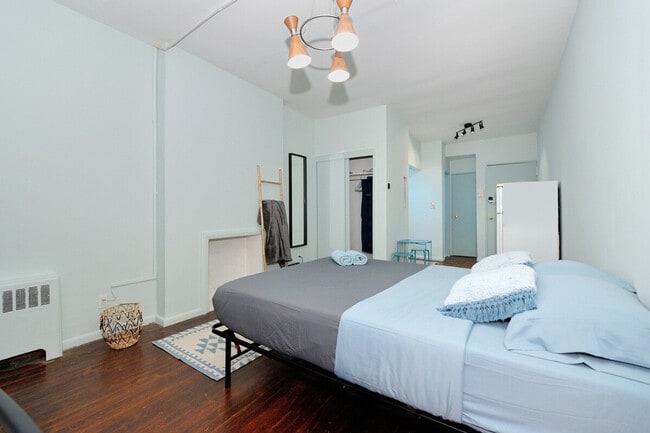 Building Photo - 474 9th Ave