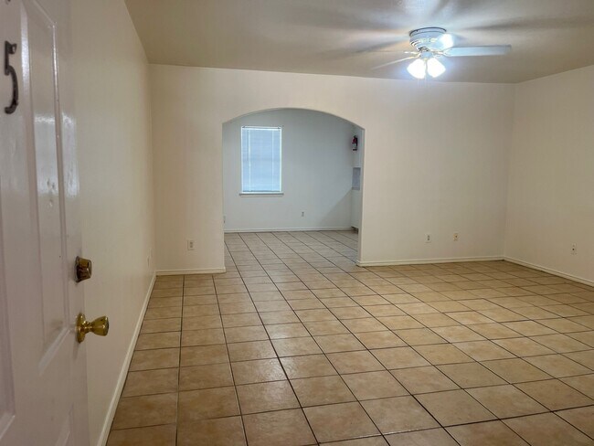 Foto del edificio - 904 W Cherokee Ave