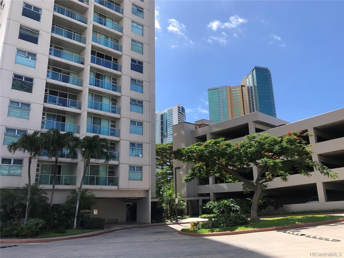 Building - 1133 Waimanu St