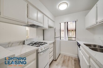 Building Photo - 6827 Whitsett Ave